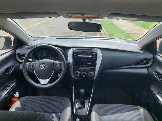 TOYOTA YARIS 1.5 16V FLEX SEDAN XL LIVE MULTIDRIVE
